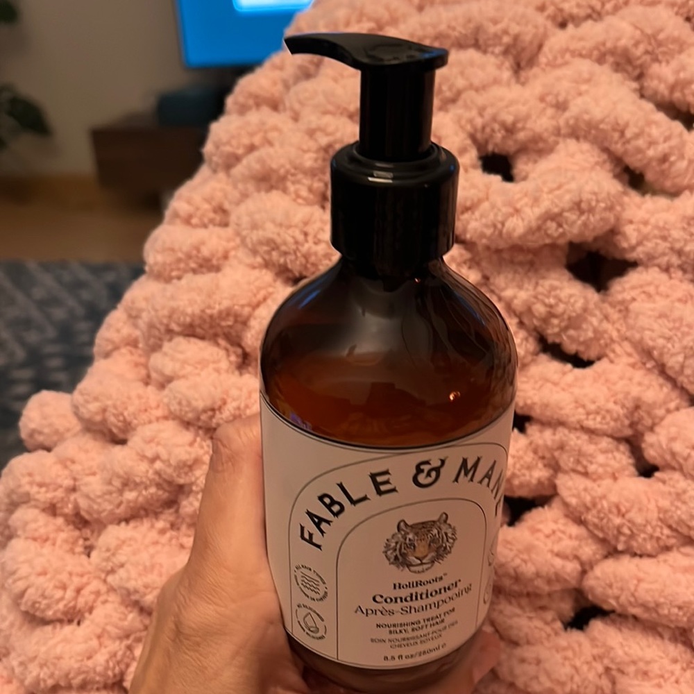 Fable and Mane Conditioner AND F & M Hair Mask 15%.